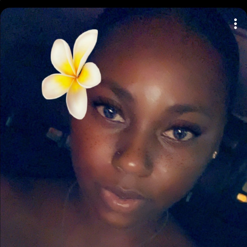 Meet your Posher, Arica